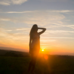 Screenshot 2024-07-25 at 07-42-36 photo femme nu plage - Google Search